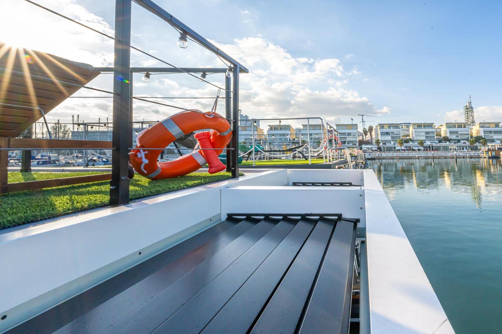 The Homeboat Company Parque Das Nacoes-Lisboa Exterior foto